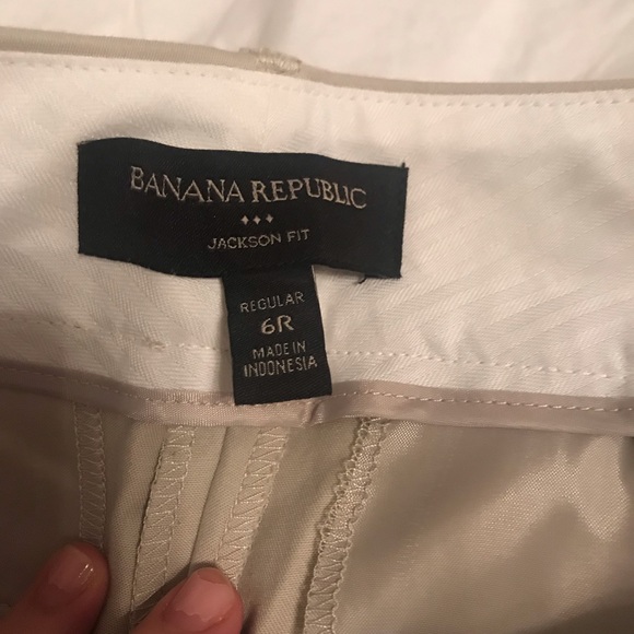 Banana Republic khaki crop. Jackson fit. - Picture 2 of 2